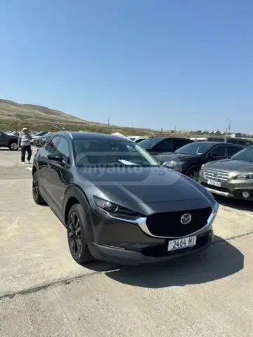 نمای دیگر مزدا 2023