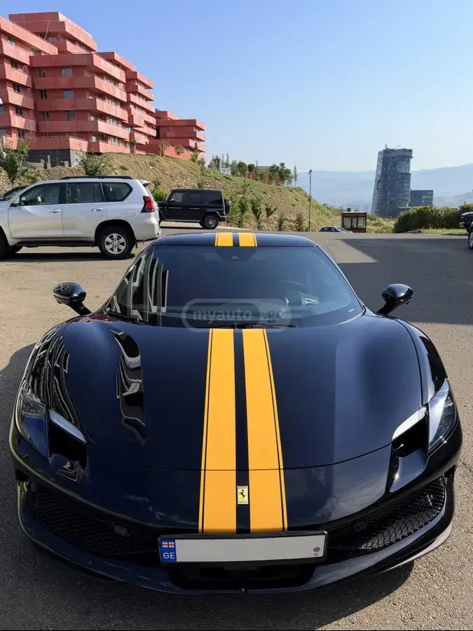 نمای دیگر فراری 296 GTB 3.0 V6 پلاگین هیبرید 2024