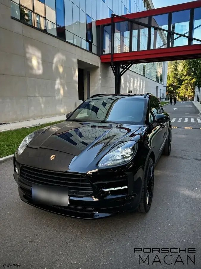 نمای دیگر پورشه S 2020