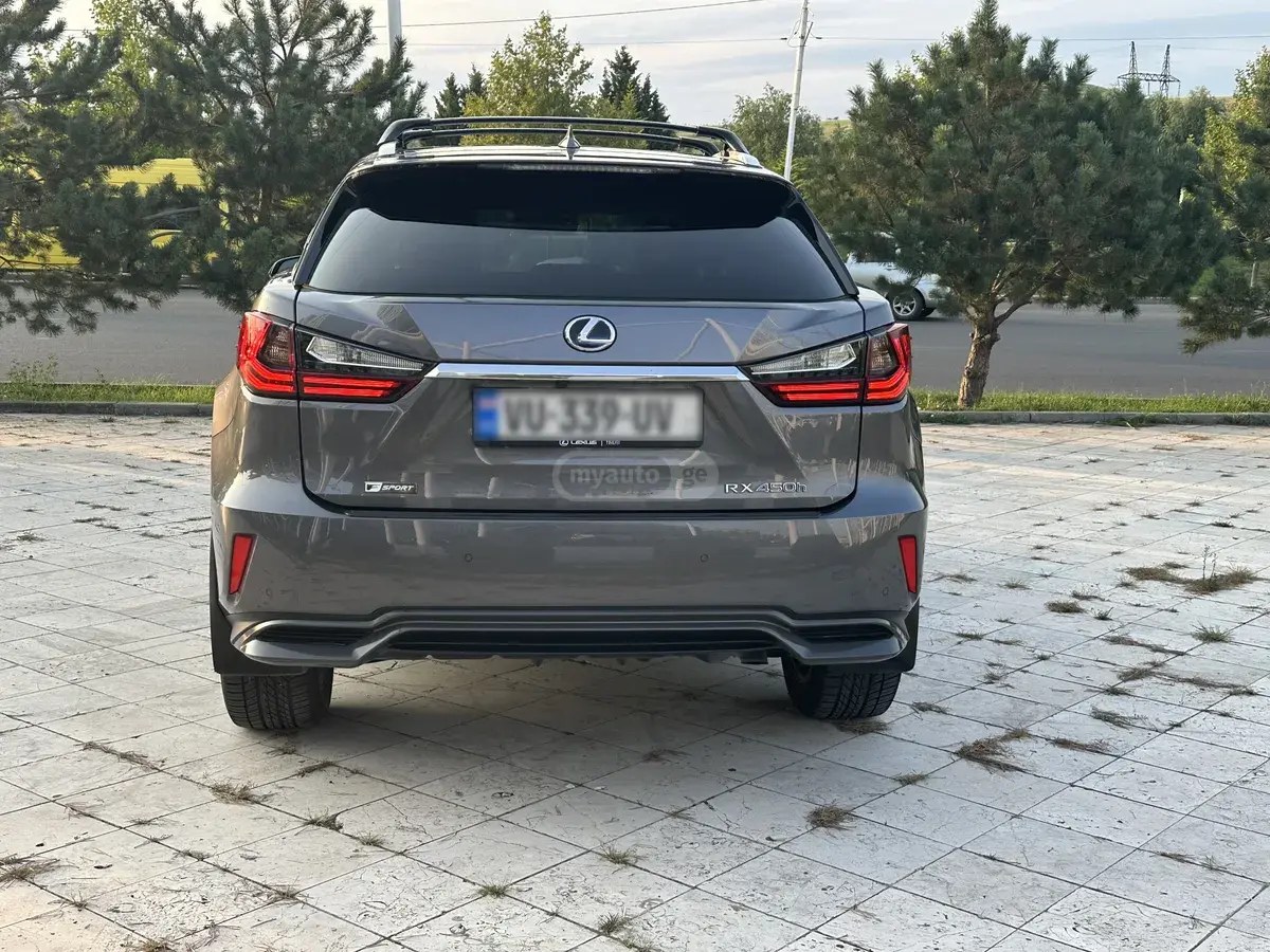 نمای دیگر لکسوس هیبرید 2018