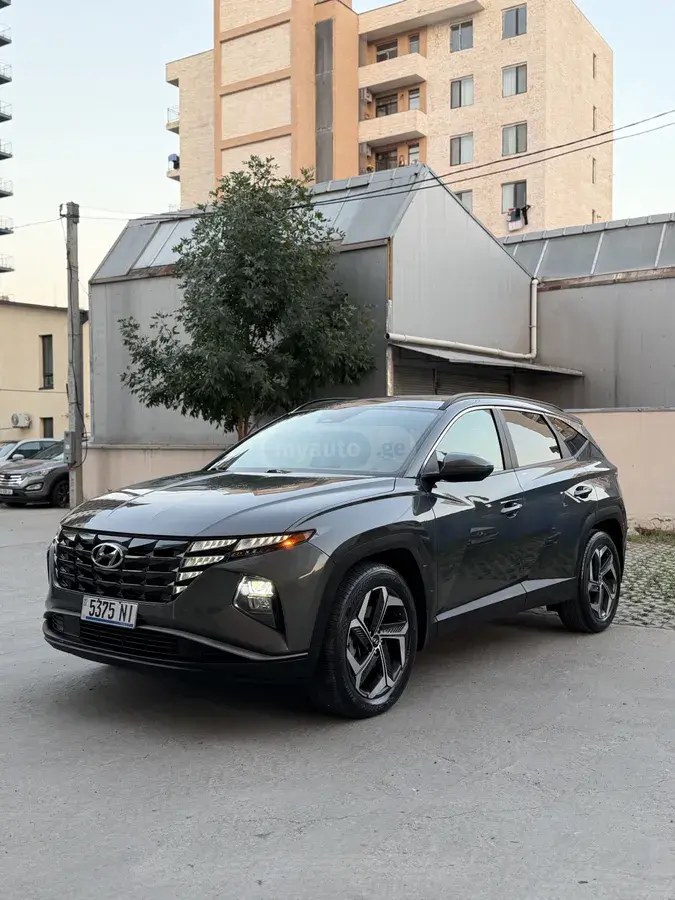 نمای دیگر هیوندای 2023