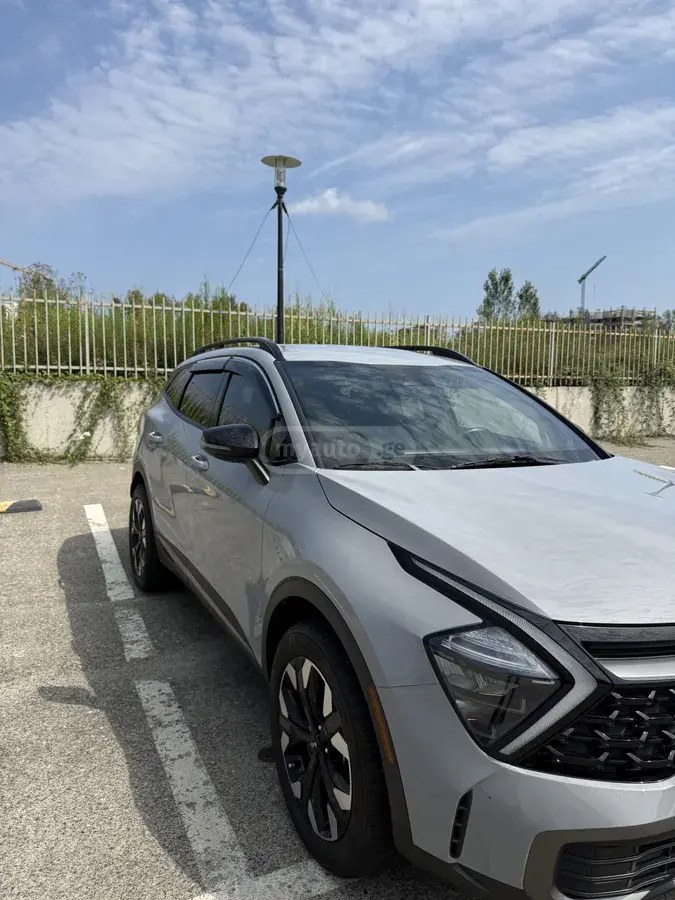 نمای دیگر کیا X LINE 2023