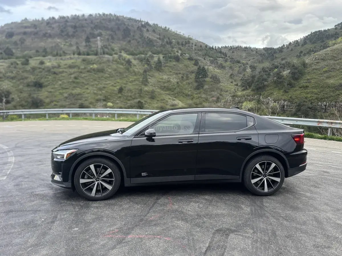 نمای دیگر پولستار POLESTAR 2 2021