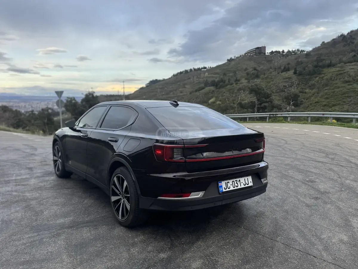 نمای دیگر پولستار POLESTAR 2 2021