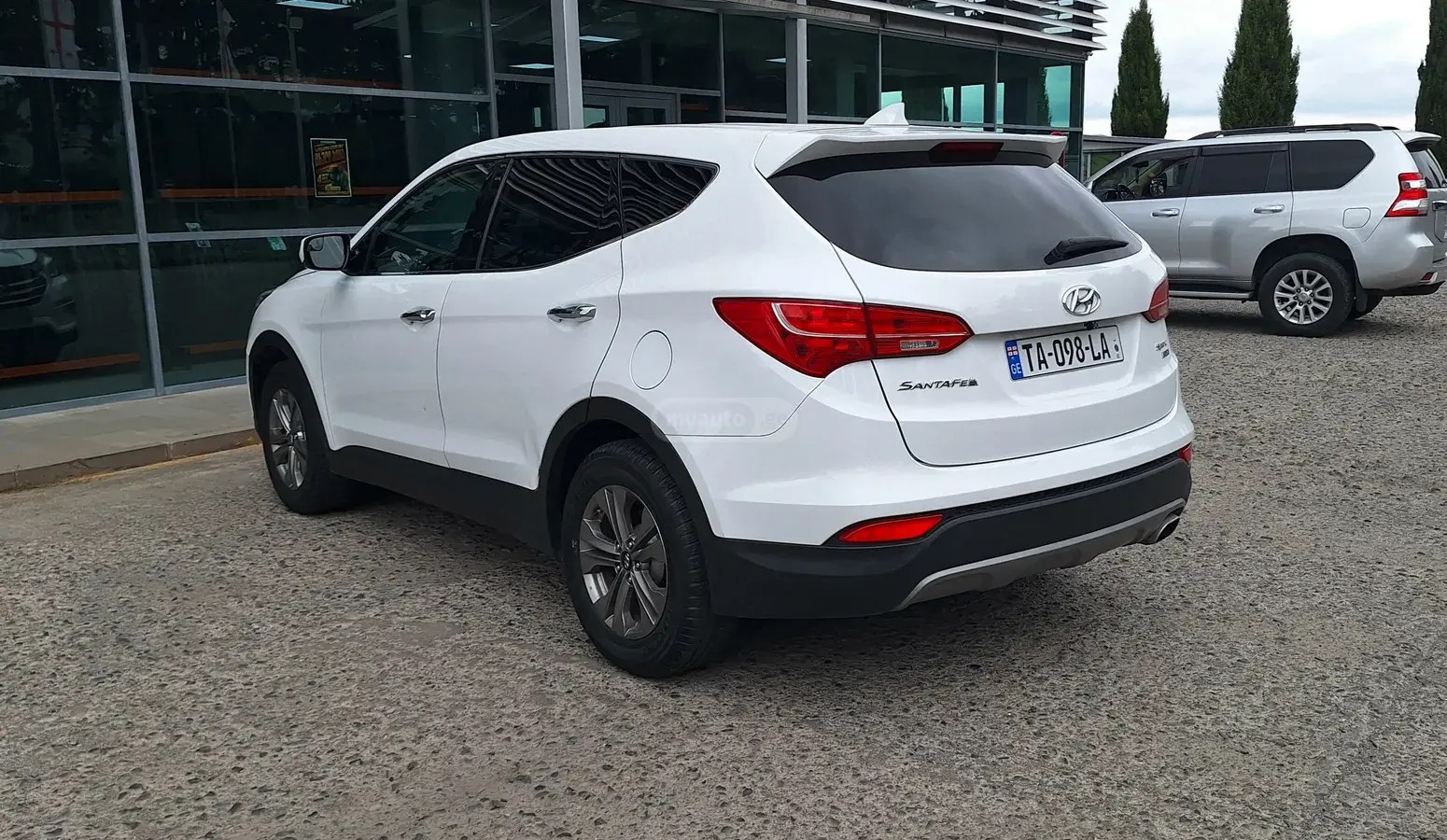 نمای دیگر هیوندای 2.4L 4dr چهار چرخ محرک اتوماتیک 2016