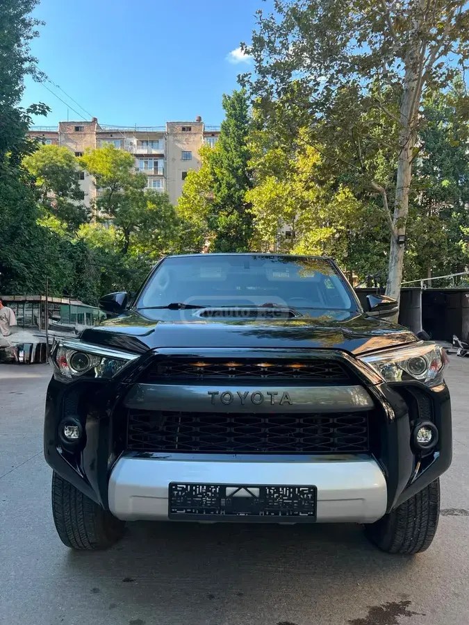 تویوتا TRD آفرود پریمیوم 4dr 4x4 A 2019