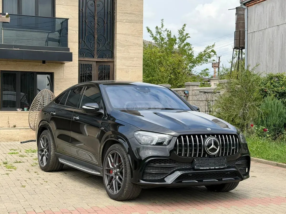 نمای دیگر مرسدس بنز پایه AMG GLE 53 کوپه 4dr چهار چرخ محرک 2023