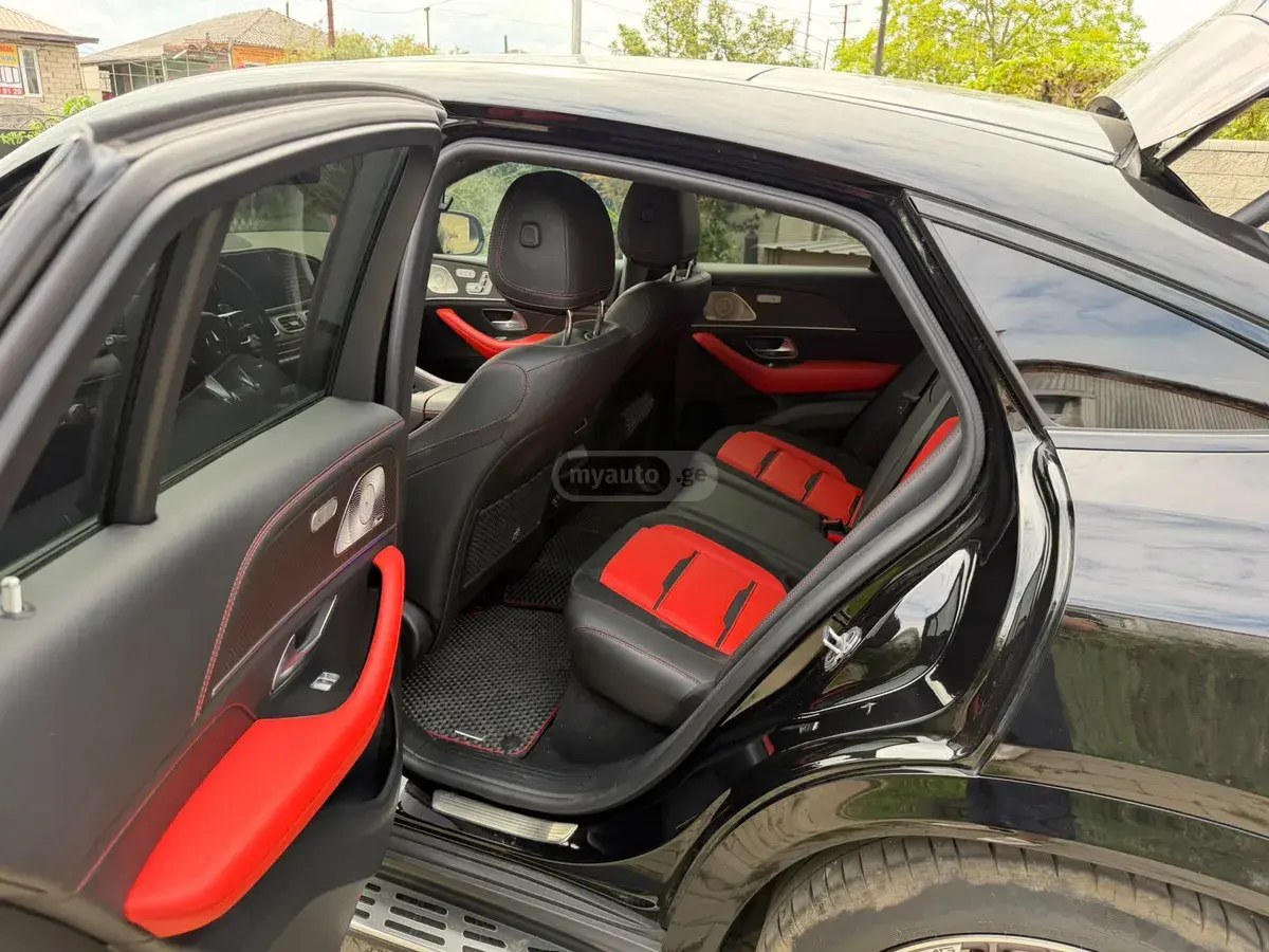 نمای دیگر مرسدس بنز پایه AMG GLE 53 کوپه 4dr چهار چرخ محرک 2023