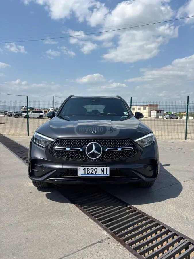 مرسدس بنز 2025