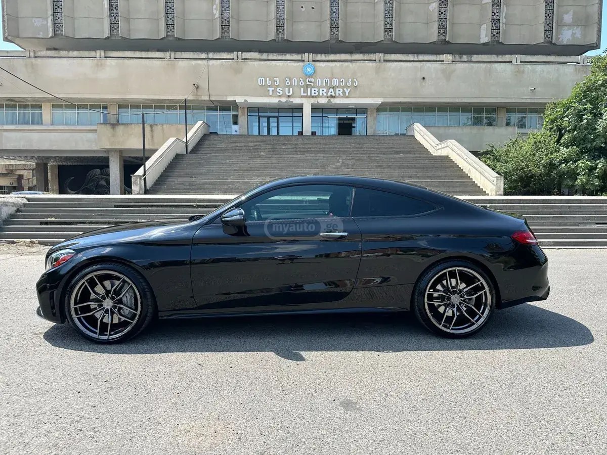 نمای دیگر مرسدس بنز بیس AMG C 43 2 در چهار چرخ محرک 2019