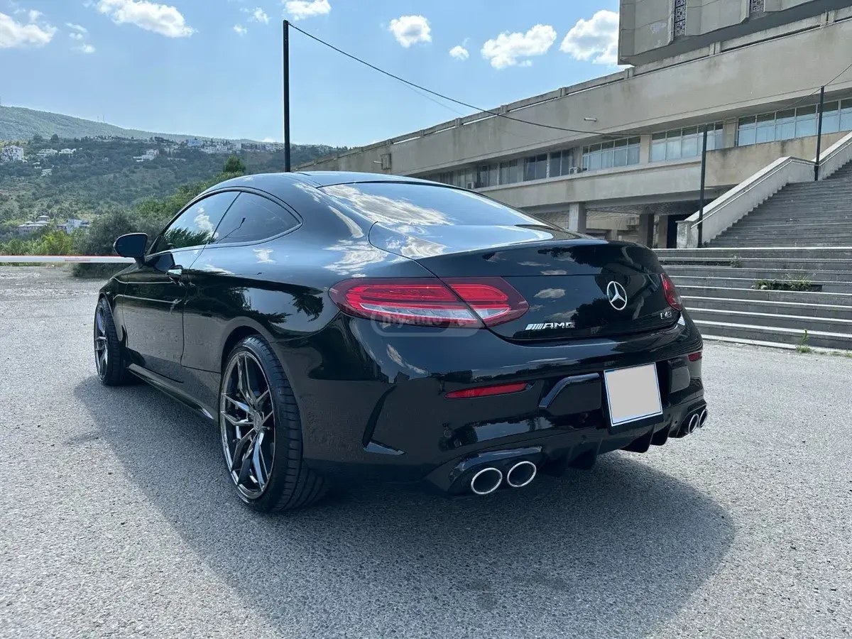 نمای دیگر مرسدس بنز بیس AMG C 43 2 در چهار چرخ محرک 2019