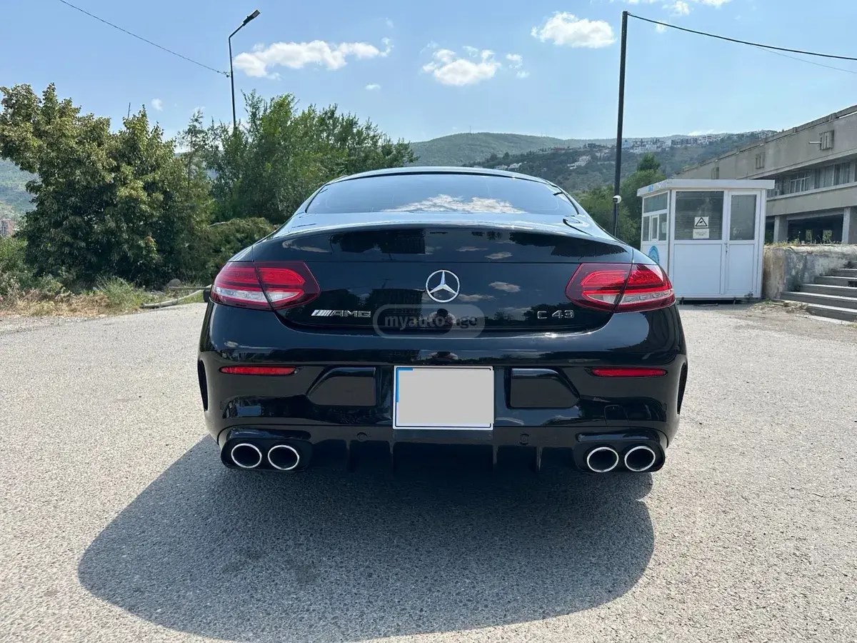 نمای دیگر مرسدس بنز بیس AMG C 43 2 در چهار چرخ محرک 2019