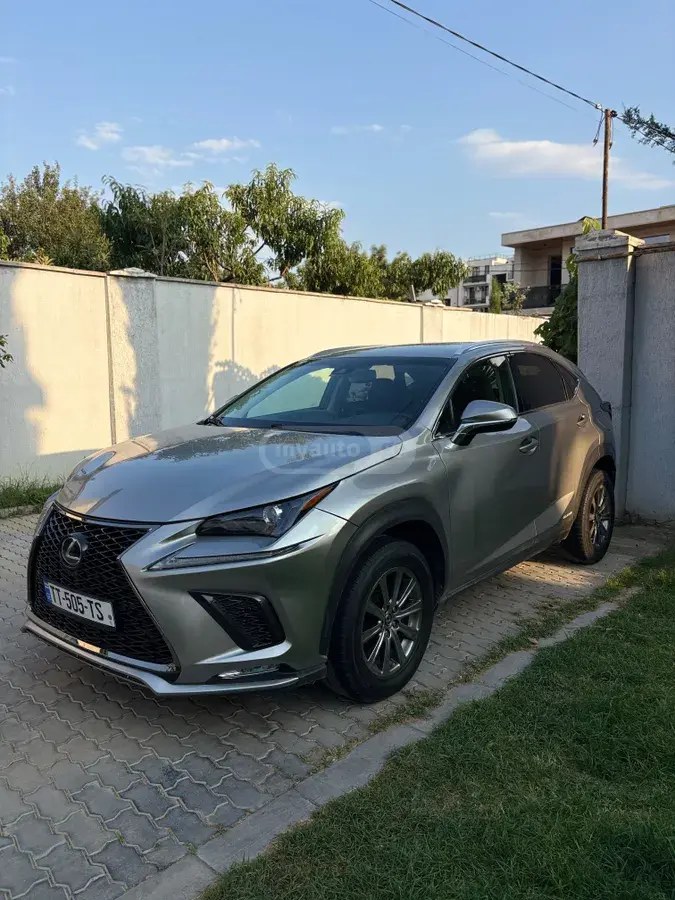 لکسوس Hybrid 2018