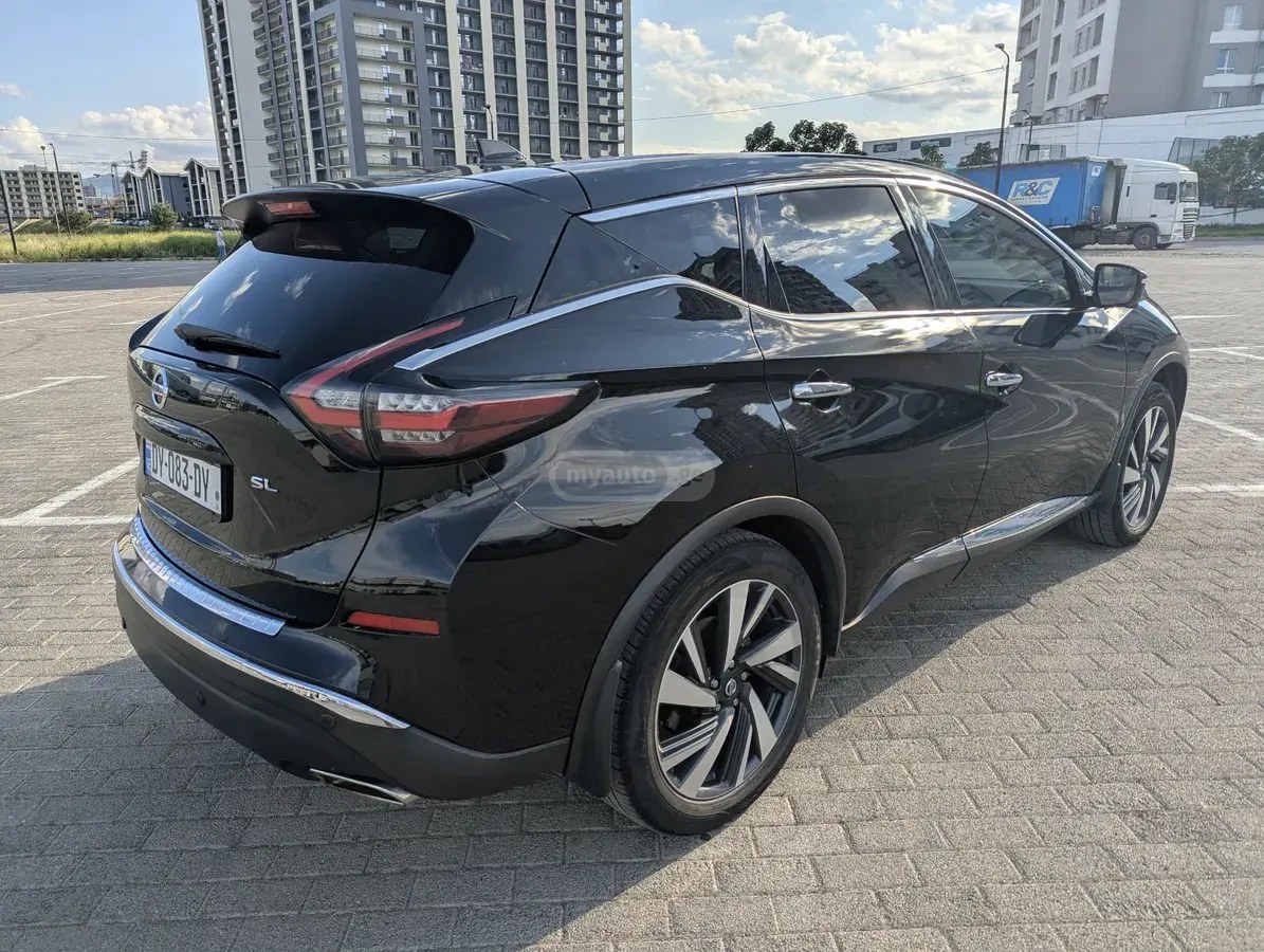 نمای دیگر نیسان اس ال 4 در دیفرانسیل جلو CVT 2022