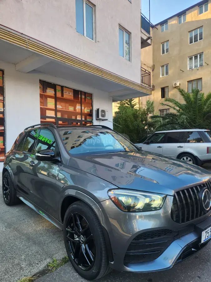 نمای دیگر مرسدس بنز پایه AMG GLE 53 4dr تمام چرخ محرک 2021