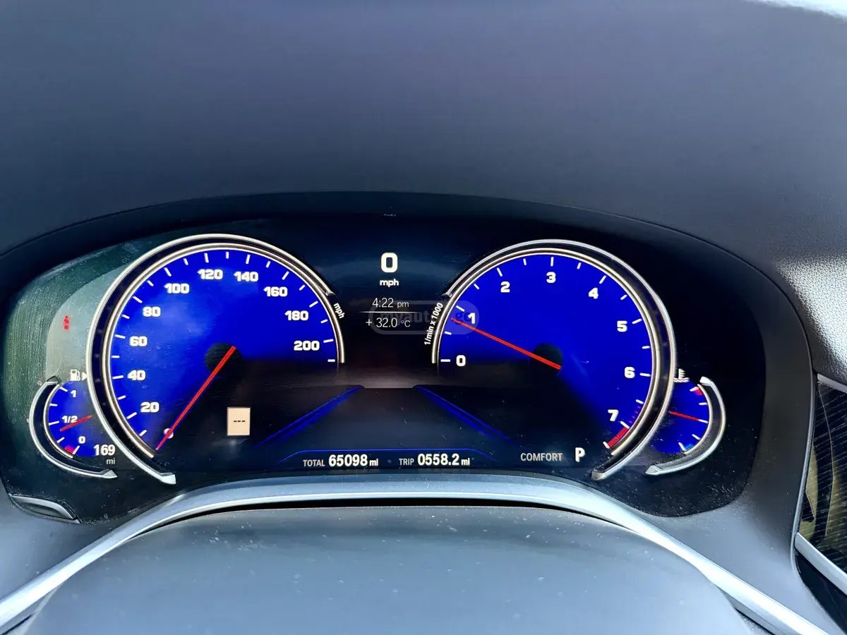 نمای دیگر بی ام و XDRIVE 2019