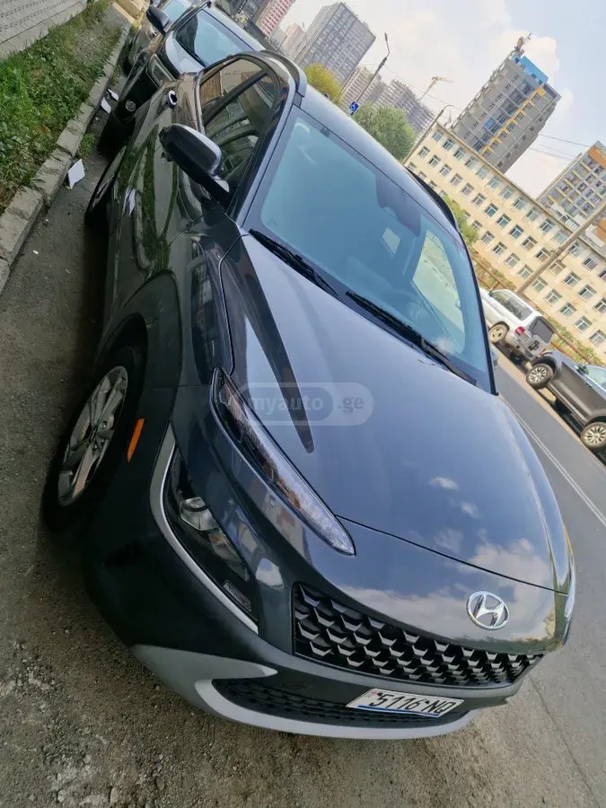 نمای دیگر هیوندای SEL 4 در تمام چرخ محرک CVT 2022