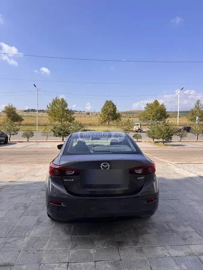 نمای دیگر مزدا 2017