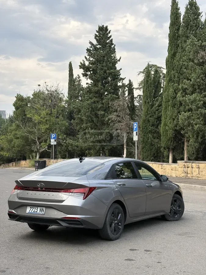 نمای دیگر هیوندای 2021