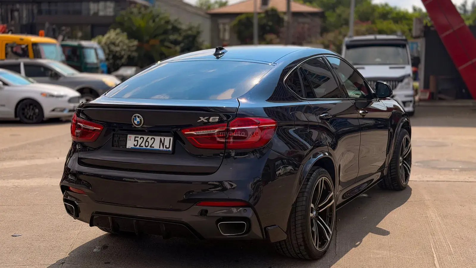 نمای دیگر بی ام و xDrive35i 4 در چهار چرخ محرک 2018