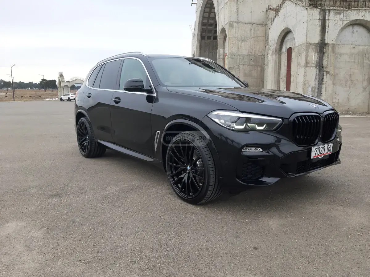 نمای دیگر بی ام و ...xDrive-40i...62,000-Mile... 2020