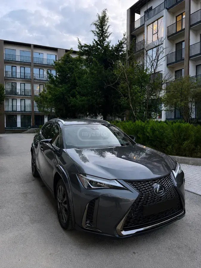 لکسوس F SPORT 4 در تمام چرخ محرک CV 2021