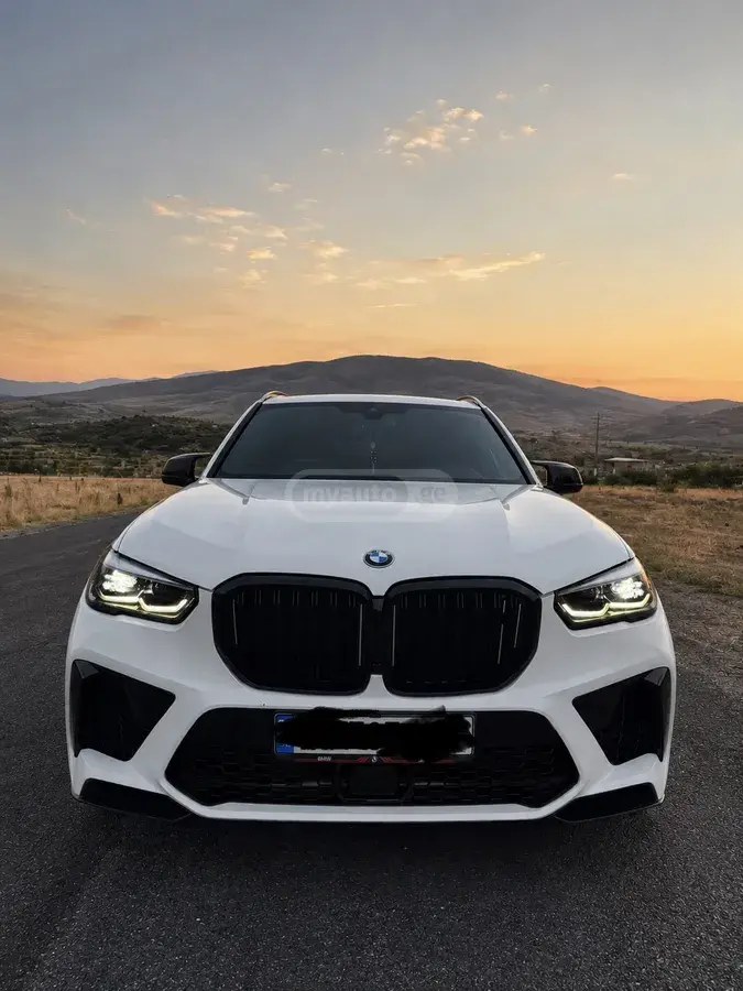 بی ام و xDrive40i 4 در چهار چرخ محرک 2019