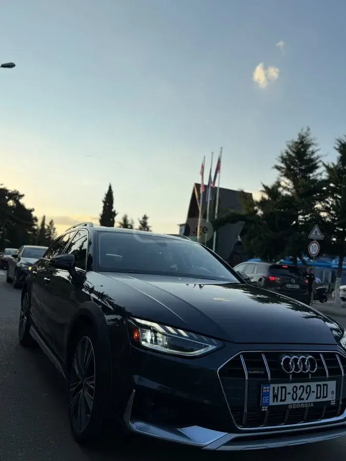 نمای دیگر آئودی 2019