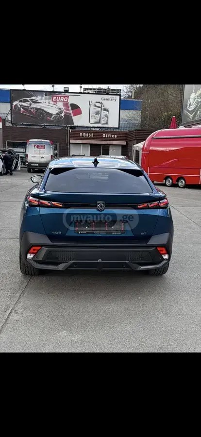 نمای دیگر پژو GT 2024