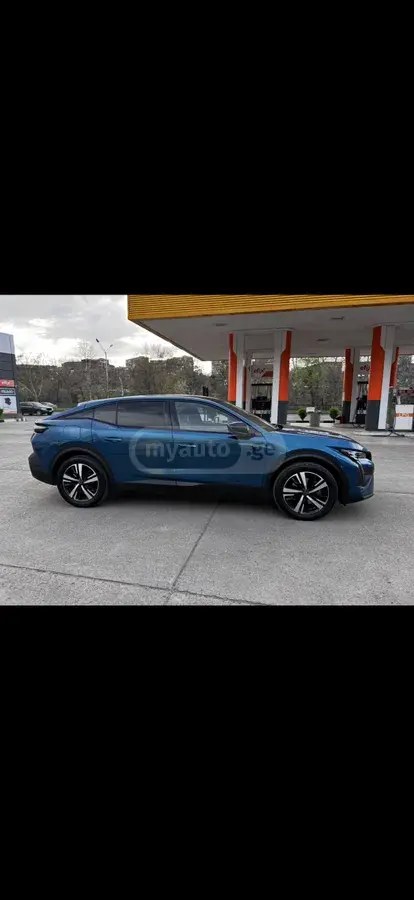 نمای دیگر پژو GT 2024