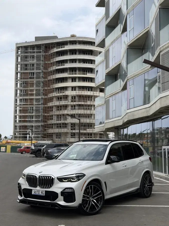 بی ام و xDrive40i 4 در چهار چرخ محرک 2019
