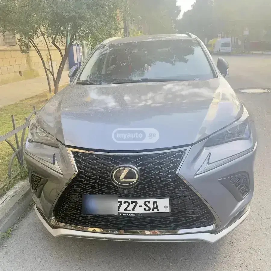 لکسوس اف اسپرت بلک لاین 4 در چهار چرخ محرک 2021