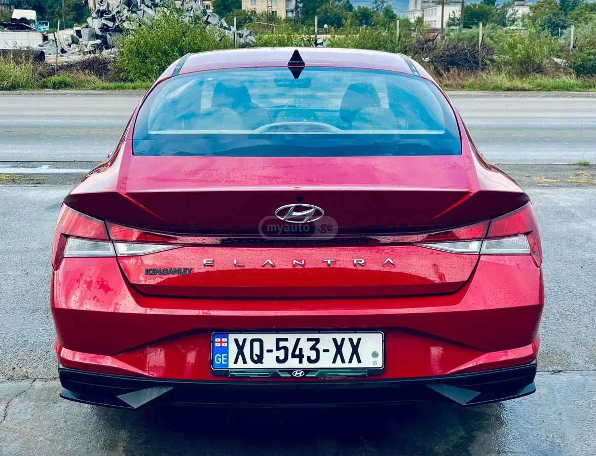 نمای دیگر هیوندای SEL 4dr سدان CVT 2023