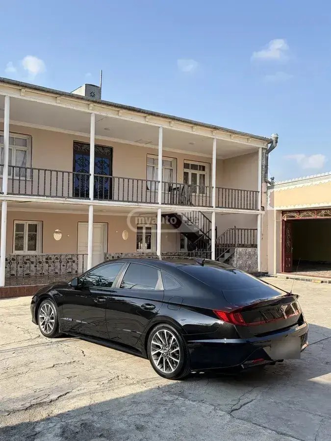 نمای دیگر هیوندای لیمیتد 4dr سدان اتوماتیک 2020
