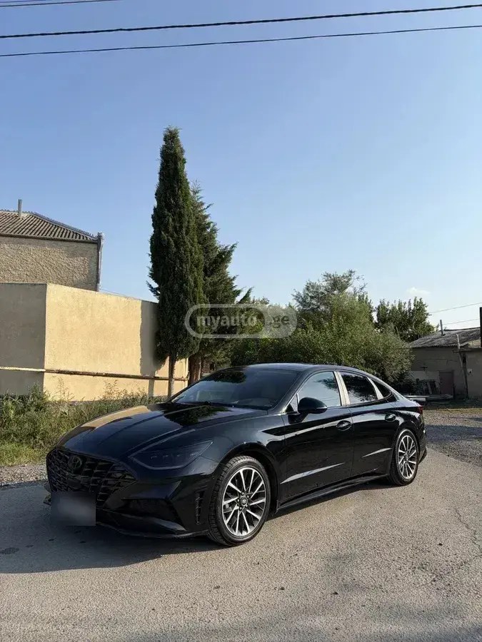 نمای دیگر هیوندای لیمیتد 4dr سدان اتوماتیک 2020