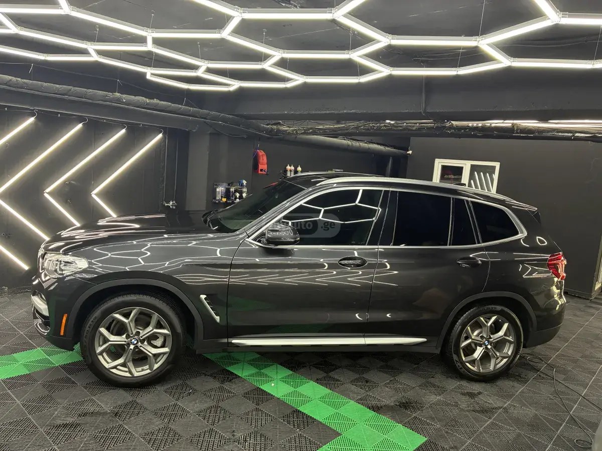نمای دیگر بی ام و xDrive30i 4dr چهار چرخ محرک 2021
