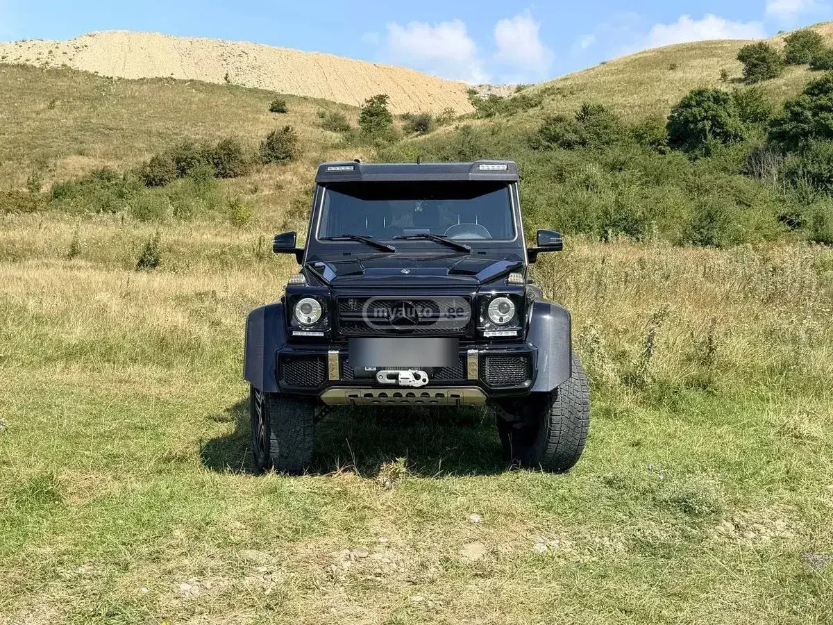 نمای دیگر مرسدس بنز 4x4² 4.0 V 2018