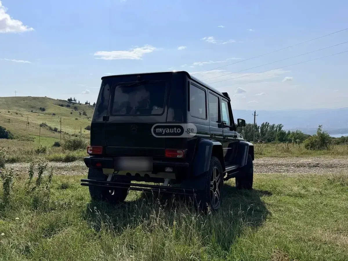 نمای دیگر مرسدس بنز 4x4² 4.0 V 2018