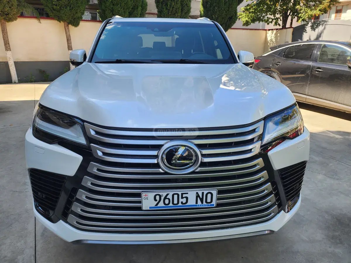 لکسوس لوکس 4dr 4x4 اتوماتیک 2022