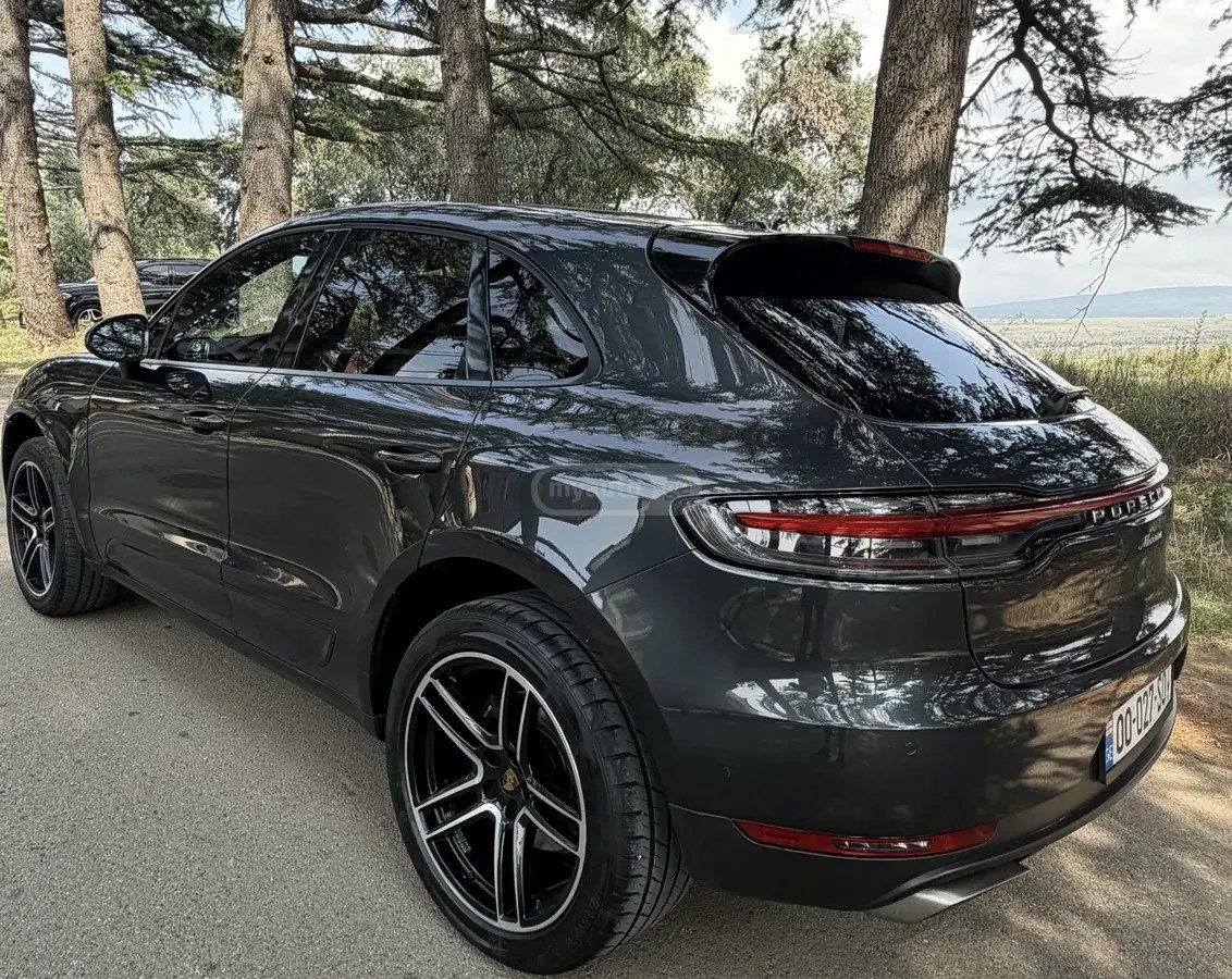 نمای دیگر پورشه 2019