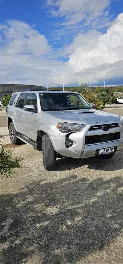 نمای دیگر تویوتا TRD آفرود پرمیوم 4 در 4x4 A 2022