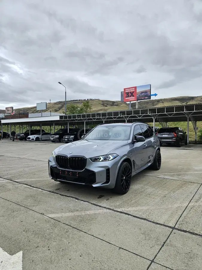 بی ام و xDrive40i 4dr دیفرانسیل تمام 2023