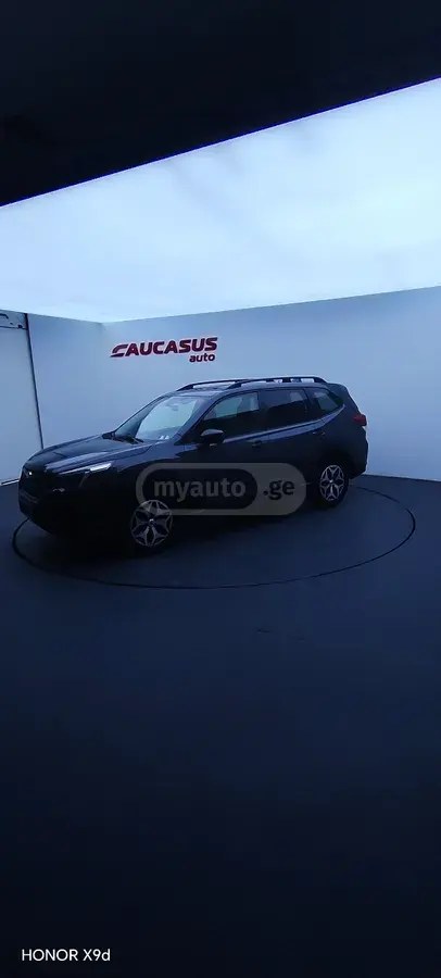 نمای دیگر سوبارو پریمیوم 4 در چهار چرخ محرک CV 2020