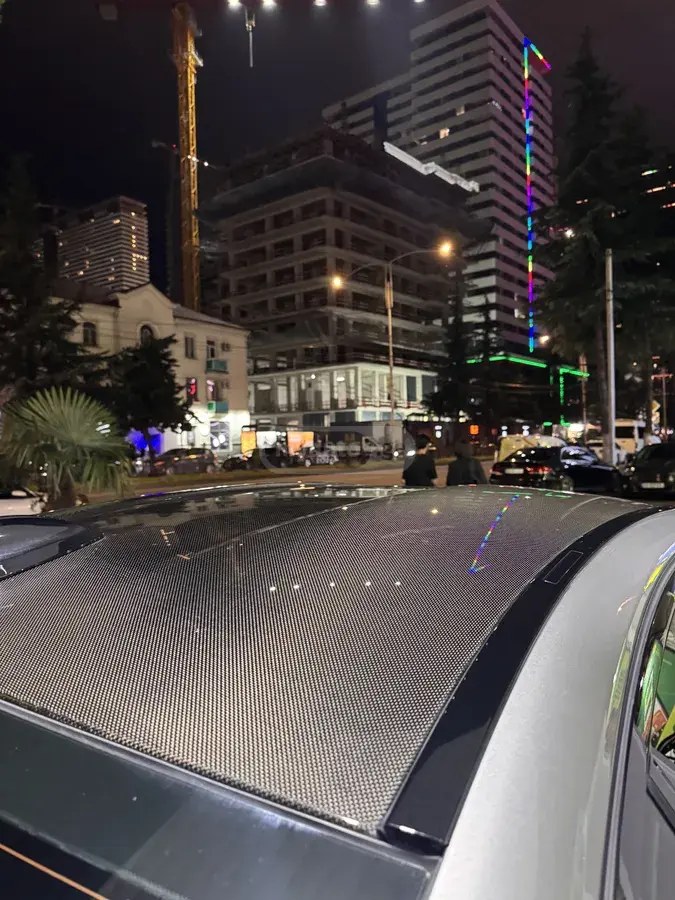 نمای دیگر بی ام و 2018