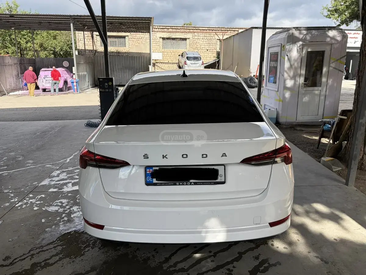 نمای دیگر اشکودا 2023