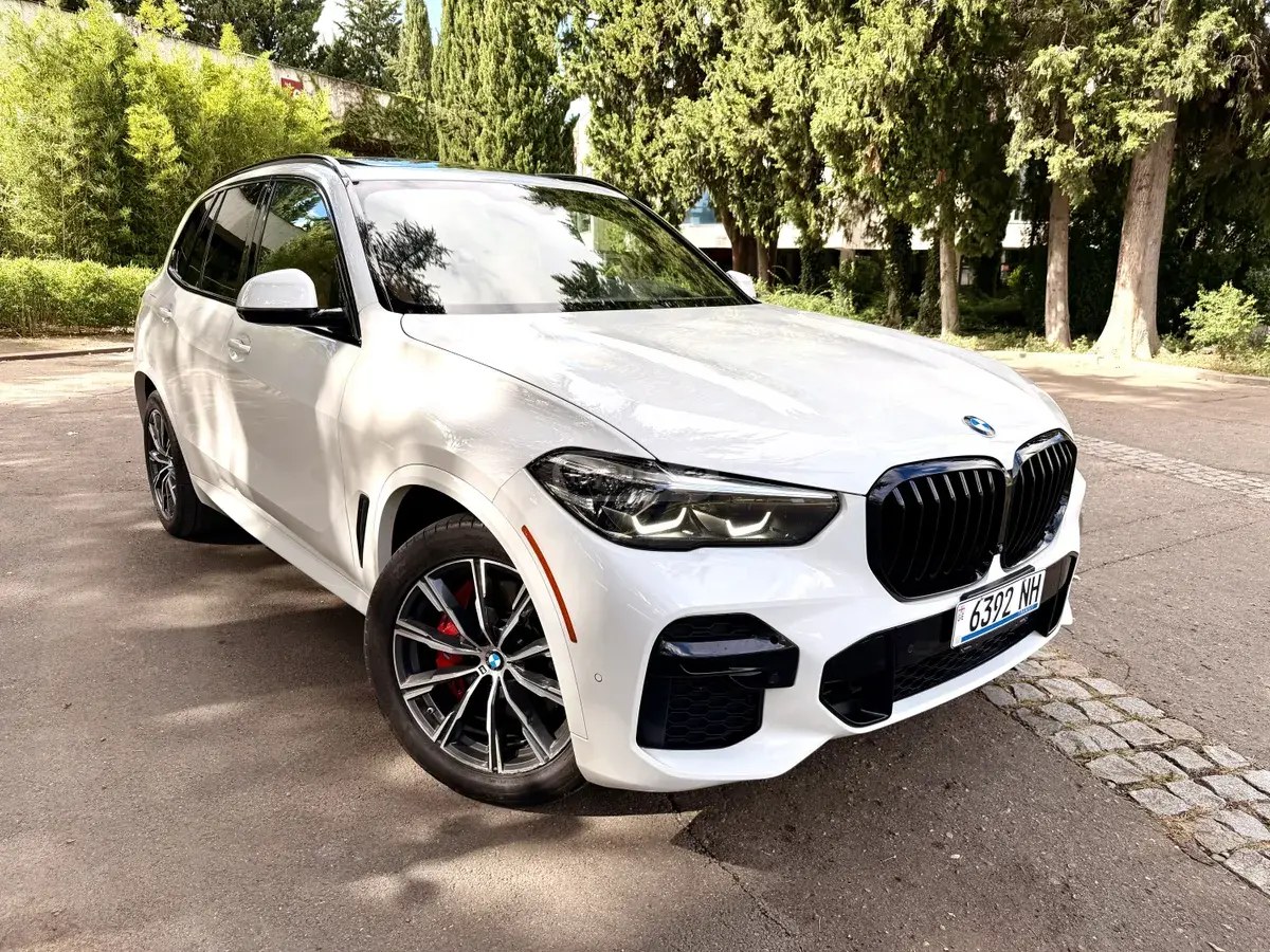 بی ام و xDrive40i 4dr دیفرانسیل تمام 2023