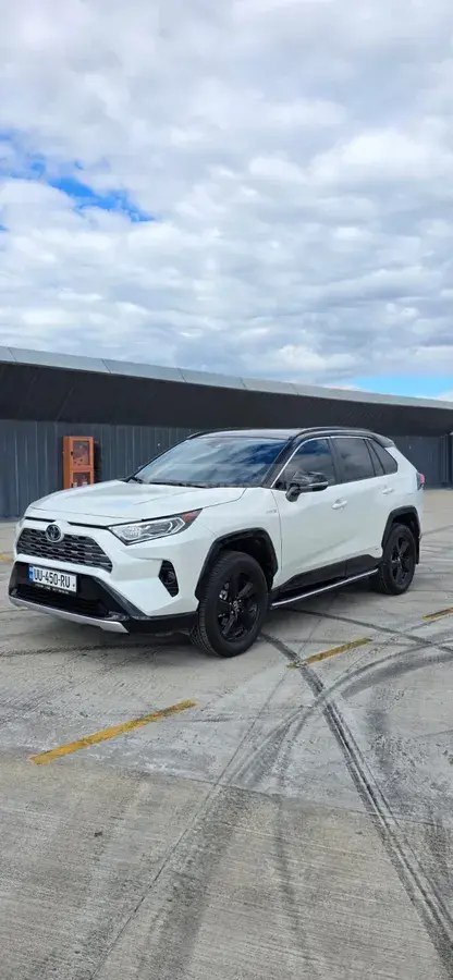 تویوتا XSE 4 درب تمام چرخ محرک CVT 2020