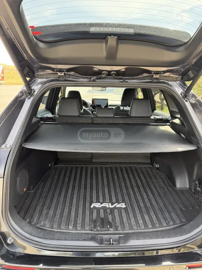 نمای دیگر تویوتا ❗️❗️❗️RAV4h XSE فول 2025