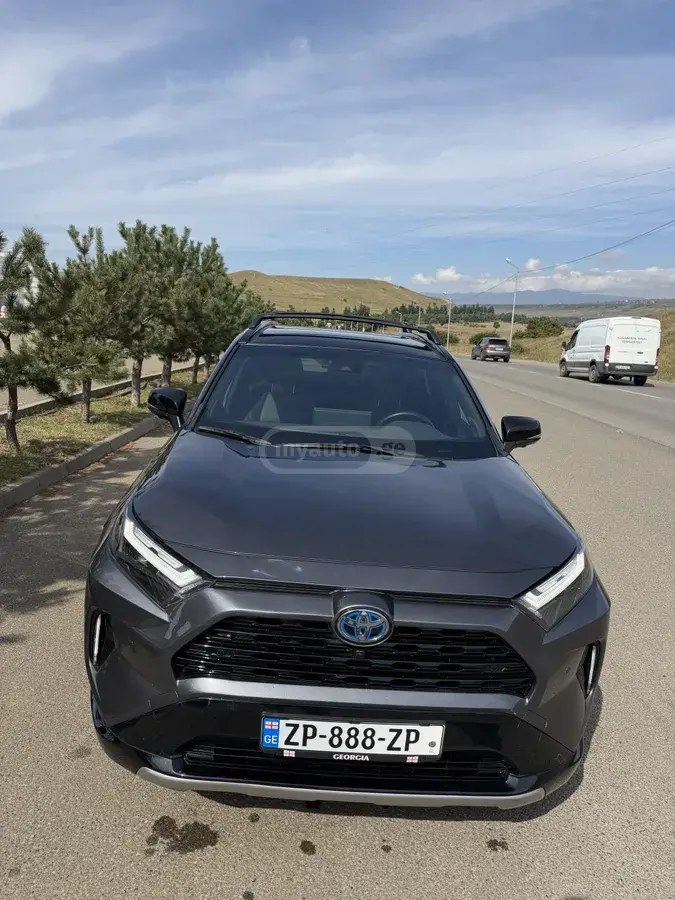 نمای دیگر تویوتا ❗️❗️❗️RAV4h XSE فول 2025