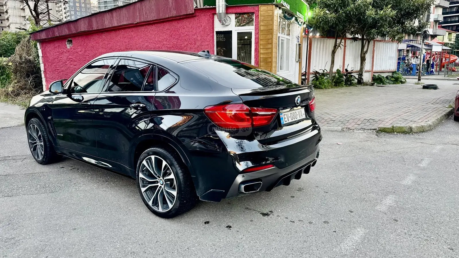 نمای دیگر بی ام و xDrive35i 4 در چهار چرخ محرک 2018